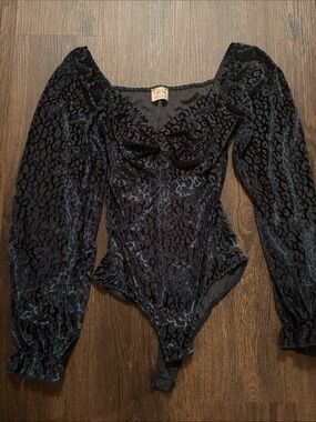 Peach Love California Black Velvet Leopard-Print Long Sleeve Bodysuit